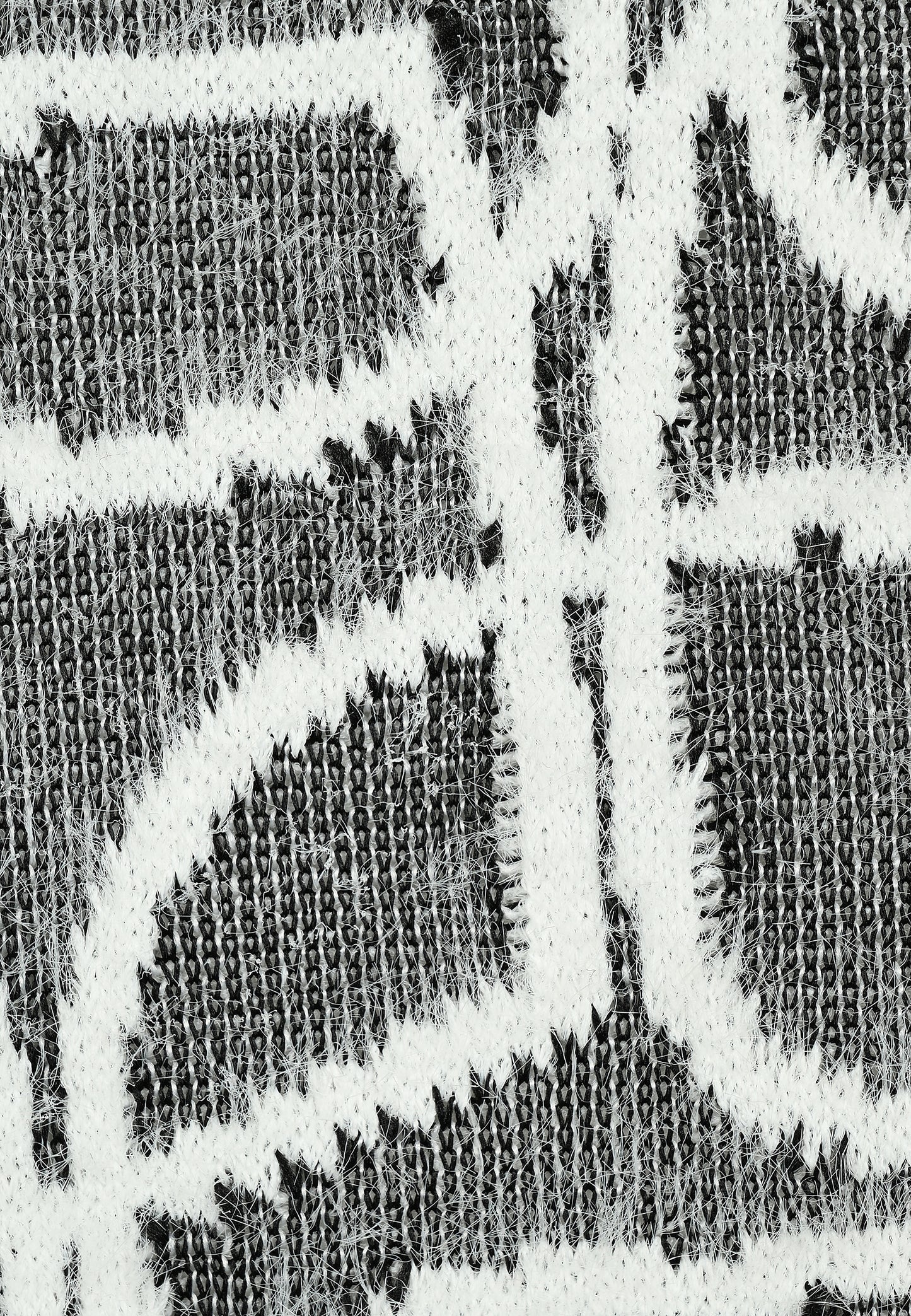 E24886 Shirt mit Grafik-Muster in Schwarz/Weiß