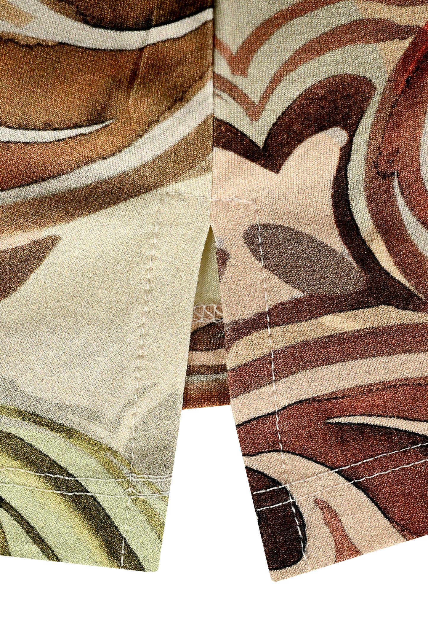 E25388 Shirt met sierprint in beige/groen